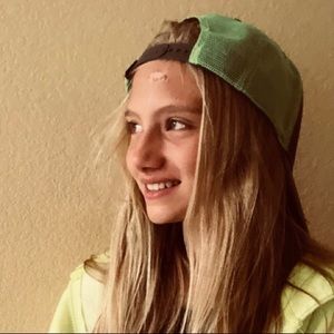 Meet your Posher, Ella